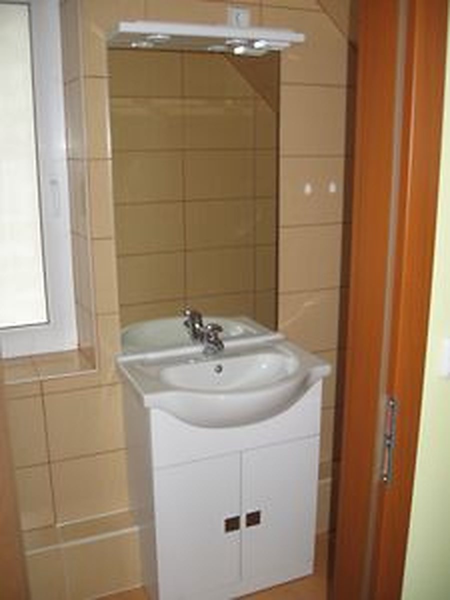 Koupelna s umyvadlem